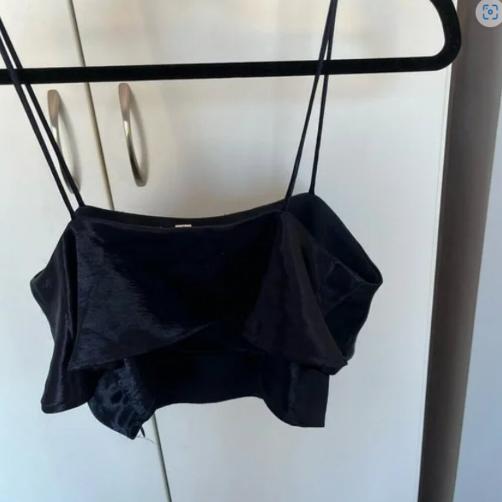 Silence and Noise Crop Top - Picture 4 of 5